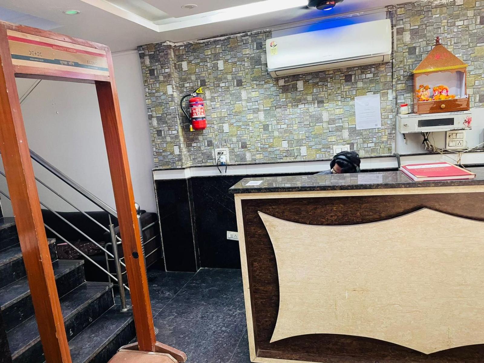 Hotel Kailash Residency 3*