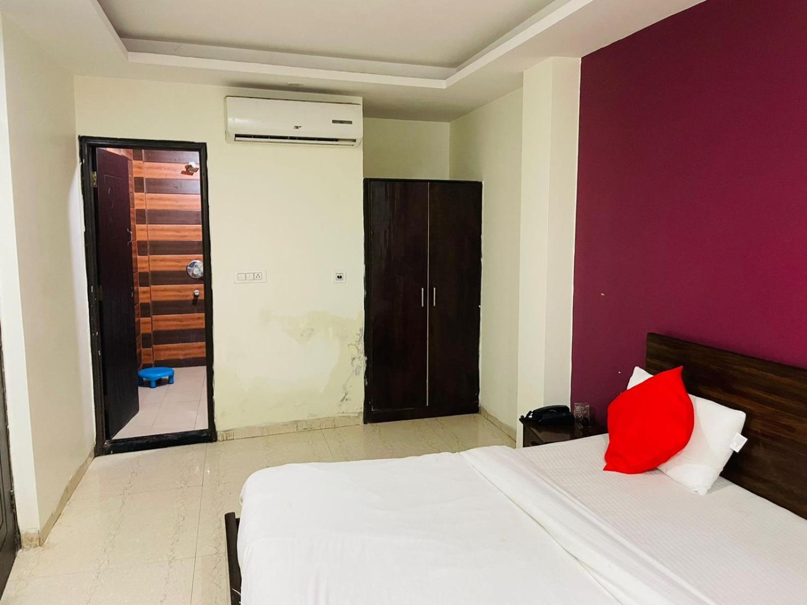 Kailash Residency Hotel 3*